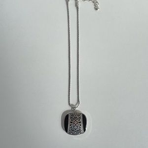 ◾️🤍Brighton Silver/Black Medallion Necklace ◾️🤍